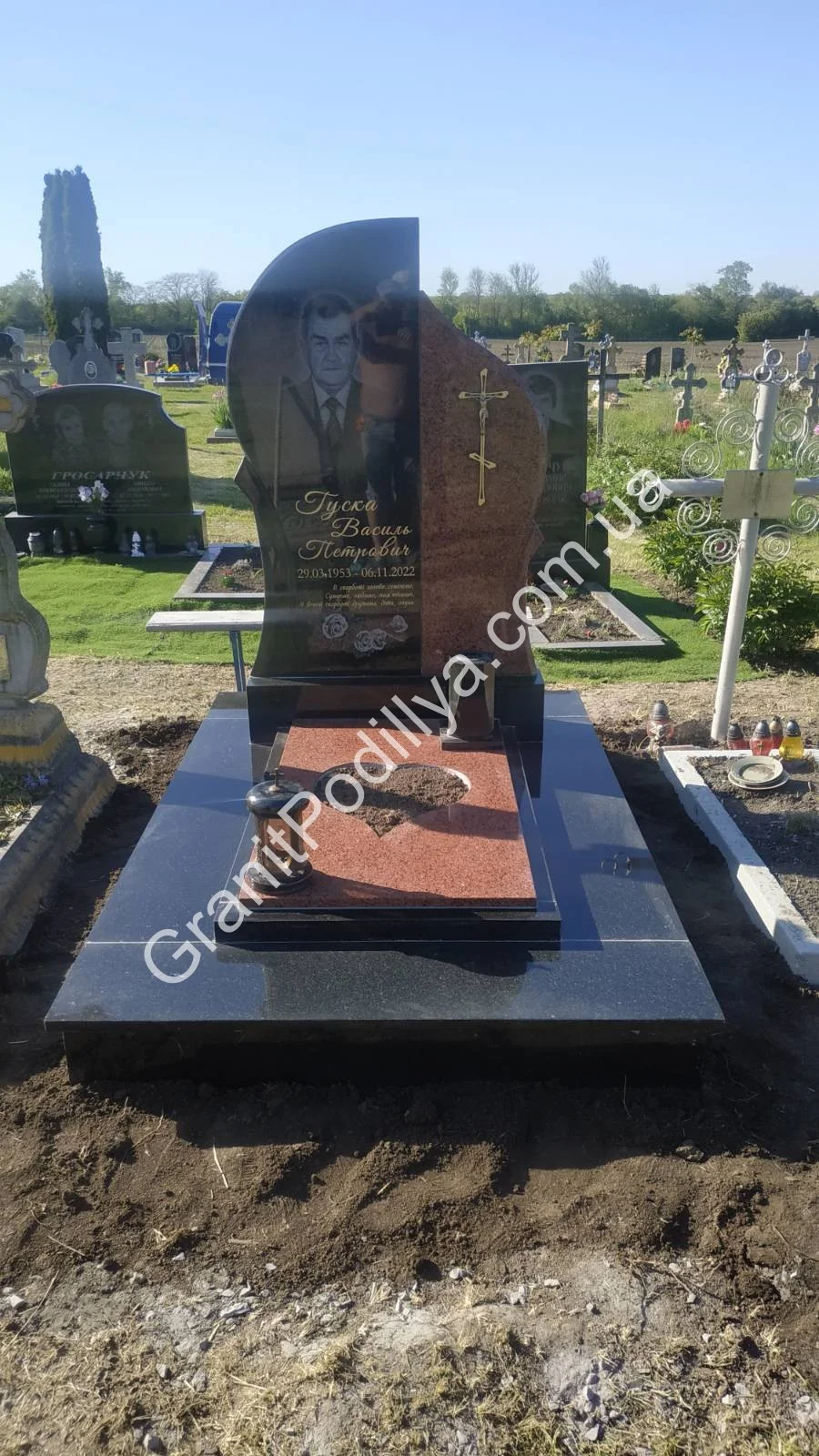 Подвійний пам'ятник з граніту - Кам'янець-Подільський | GranitPodillya